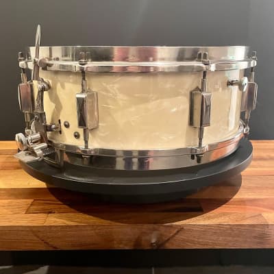 1930’s Leedy  Broadway Parallel in White Marine Pearl - 5x14. image 4