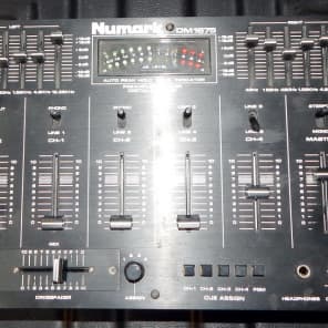 Numark DM1675 mixer preamplifier sampler | Reverb