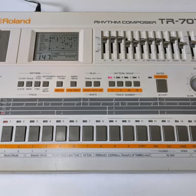 Roland TR-707 Rhythm Composer with full HKA Expansion ROM