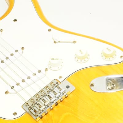 Greco Super Sounds SE Stratocaster model 1977 Electric Guitar Ref.No 5627 image 5