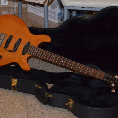 SUNDAY DEAL Hamer Mirage=rare made in USA 1994 Koa top*3xHot Rails*sounds/plays great*mint condition image 4