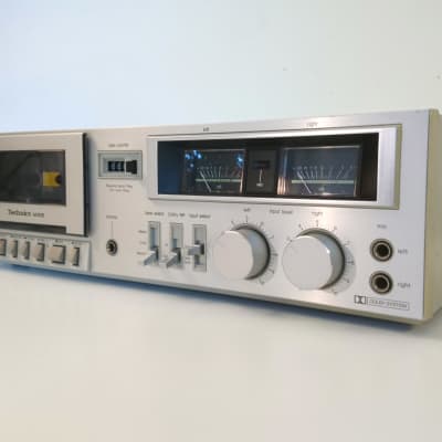 Shops Technics M205 cassette Player