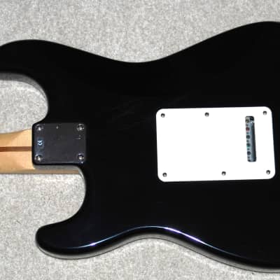 Fender Deluxe Stratocaster 2001 - Black HSS image 7