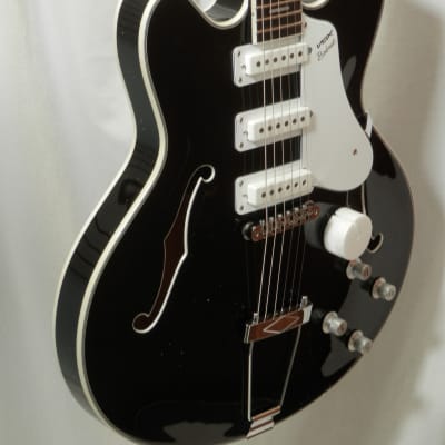 Vox Bobcat S66 Black Semi-Hollow Electric with case image 1