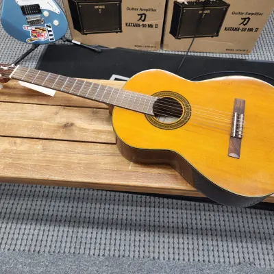 Washburn  C80s  Solid Top classical guitar for sale