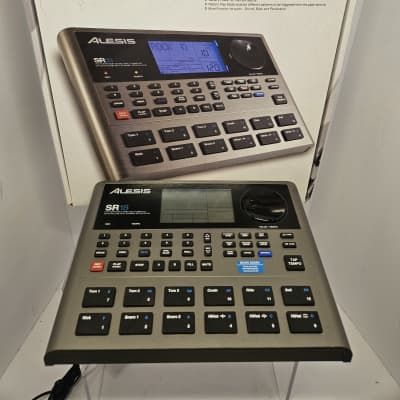 Alesis SR-18 Drum Machine - Free Shipping
