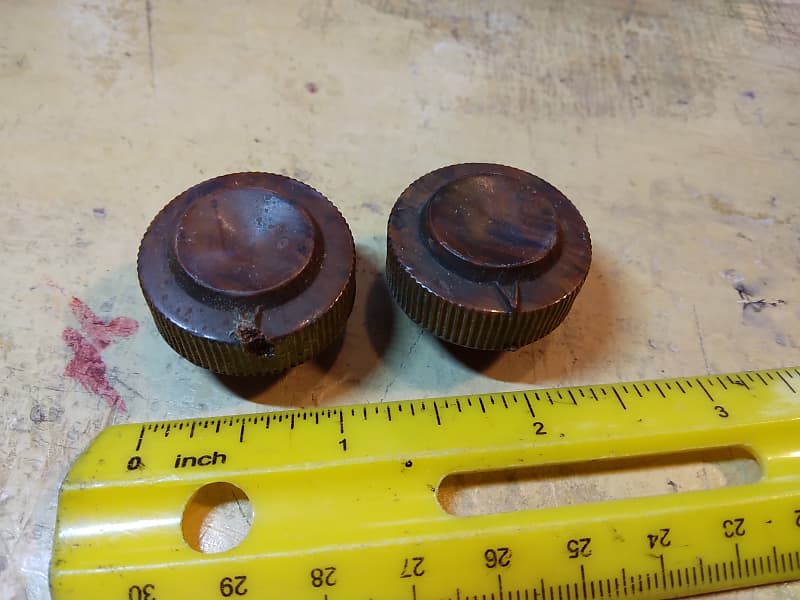 Unbranded Knobs 1940s - Brown