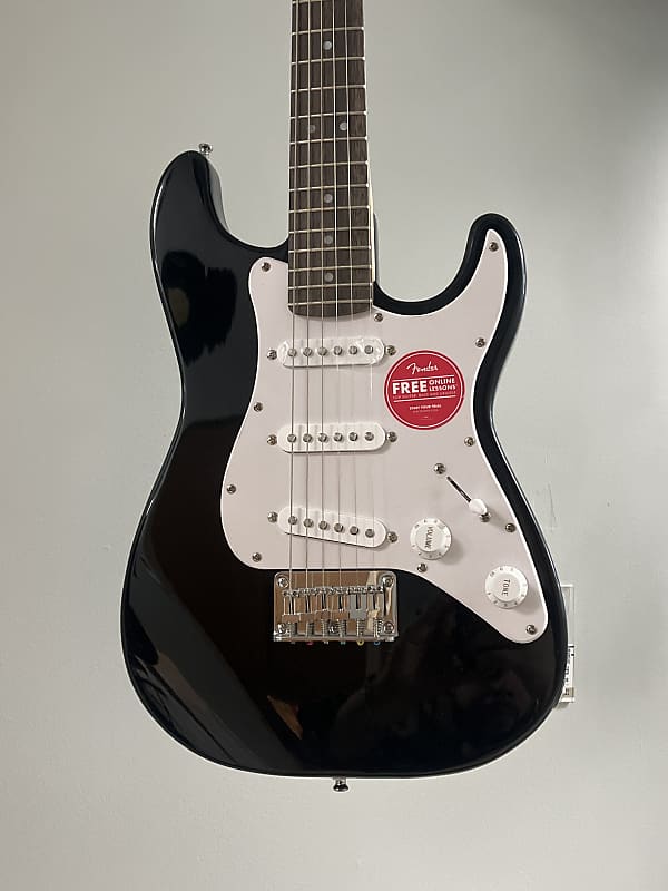Squier Mini Stratocaster V2 with Laurel Fretboard 2018 - Present - Black image 1