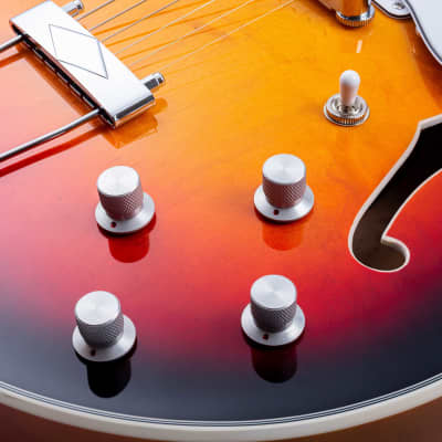 Vox Bobcat S66 Guitar  Sunburst image 5