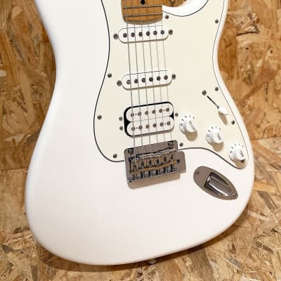 Fender Mexico Player Stratocaster Polar White Maple [SN