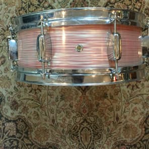 Rogers Holiday 5x14 Snare 1961 Wine Red Ripple Pearl image 5