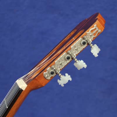 Zen-on Abe-520　70’s ジャパンヴィンテージ　クラシックギター 🇯🇵 Zen-on / Abe Guitar 520 / 1970 / High gloss / Spruce / Mint