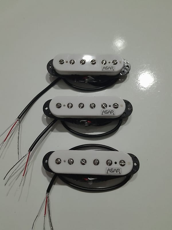 Strat on sale sized p90