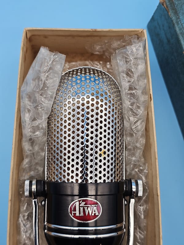 ☆Vintage 1960s Aiwa M-18 Crystal Pill Microphone - NOS No