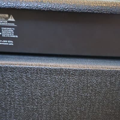 Acoustic B20 Bass Amplifier 120V 30W 60Hz- image 2