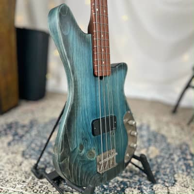 Offbeat Guitars Shelby 30" Short Scale Bass in Deep Water Glow on Pine, Walnut Neck with Bubinga Fretboard, EMG TBHZ Pickup and EXB Control image 2