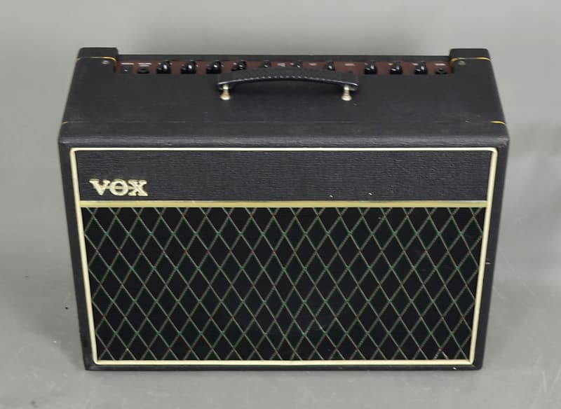 Vox Cambridge 30 Reverb Model V9310 2-Channel 30-Watt 1x10