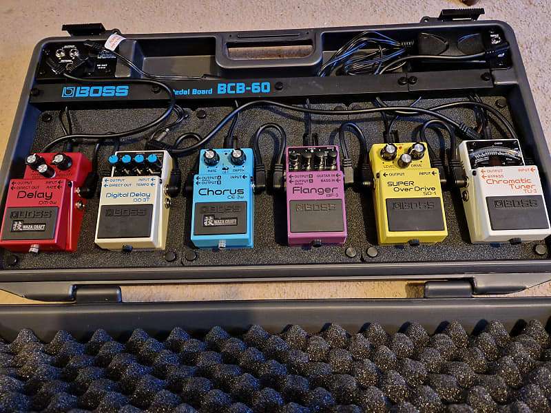 Boss BCB-60 Loaded with Boss BF-3 TU-3 DM-2w SD-1 DD-3T CE-2w All