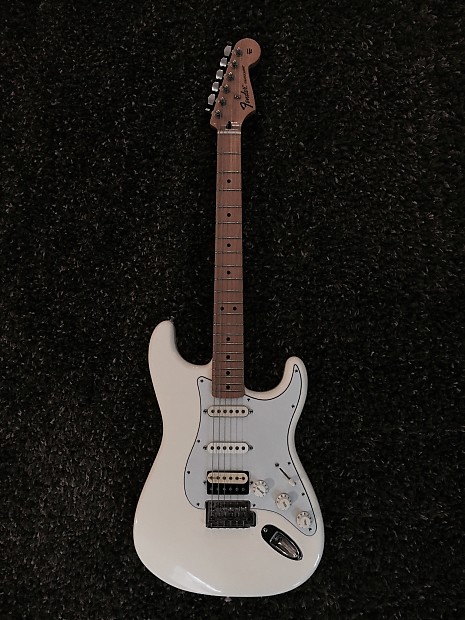 Fender stratocaster mexico deals white