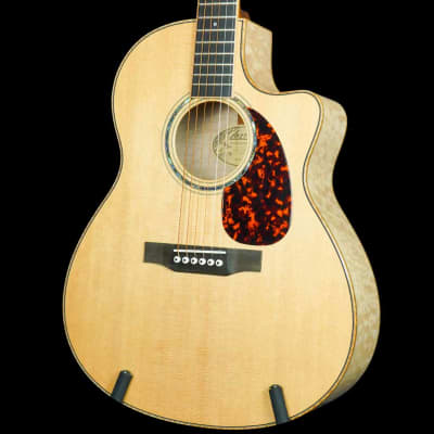 Larrivee LV-09 Artist Series Acoustic Guitar with Quilt Maple Back and Sides image 5
