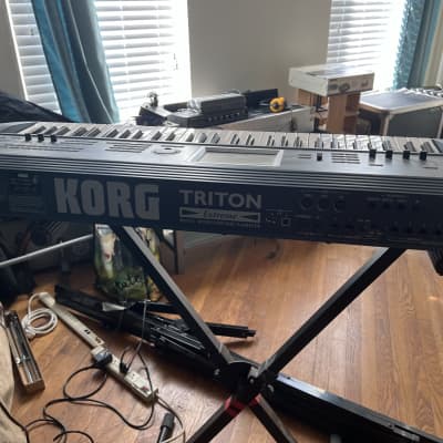 Korg Triton Extreme 61-Key 120-Voice Polyphonic Workstation (2005