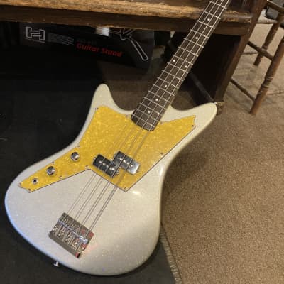DiPinto Galaxie Bass Los Straitjackets left-handed 2022 Silver Sparkle image 4