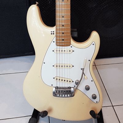 Sandberg California ST-S 2019 Creme Soft Aged Electric guitar image 3