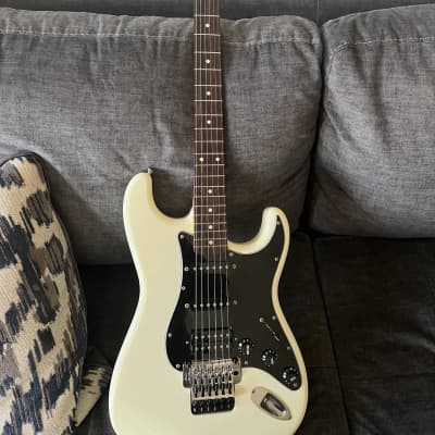 Fender Stratocaster  1987 Olympic White image 1