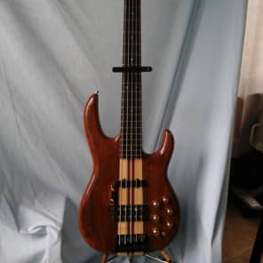 Carvin XB75 5-string bass extended-scale 2001 Walnut & Maple image 10