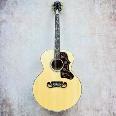 Gibson Custom SJ-200 Vine Acoustic Guitar 2004 - Natural image 2