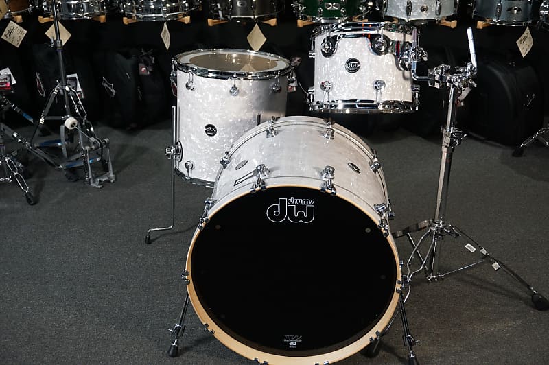 DW 12/16/22 Performance Series Drum Kit Set in White Marine Pearl image 1