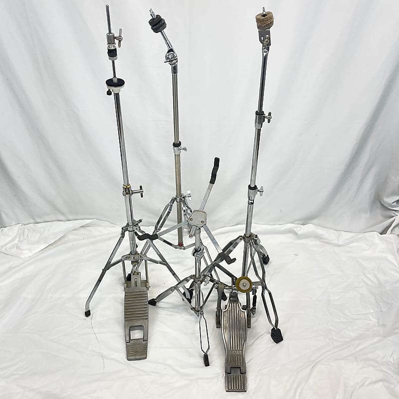 Hardware Pack lightweight with Tama Power Beat 6945 pedal Reverb