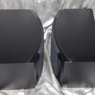 Bose 201V bookshelf speakers pair image 3