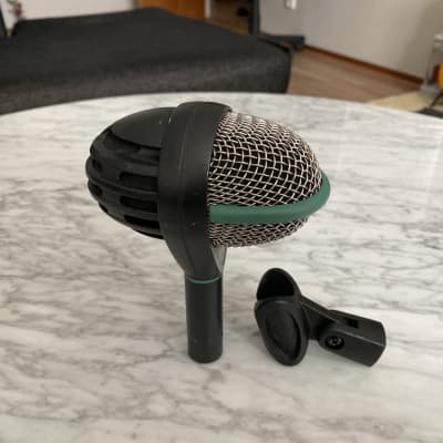 AKG D112 Large Diaphragm Dynamic Bass Drum Microphone | Reverb