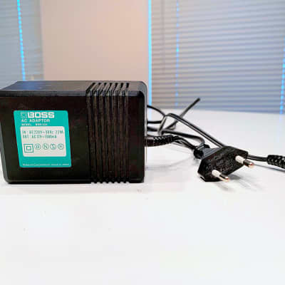 Boss BRB-220 AC ADAPTOR made in Japan 220V AC 12v 1500mA for