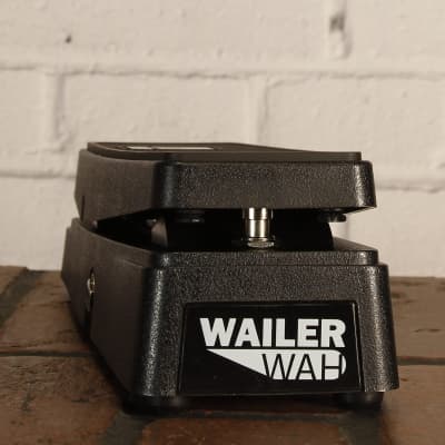 Electro-Harmonix Wailer Wah Pedal