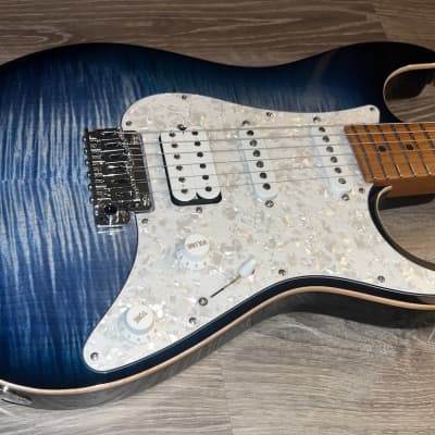 Suhr Standard Plus Faded Trans Whale Blue Burst image 3