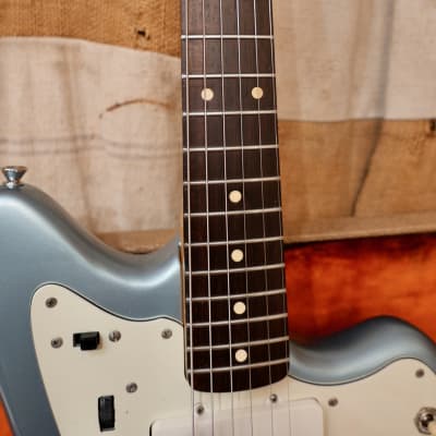 Fender Jazzmaster 1960 - Ice Blue Metallic - Refin image 5