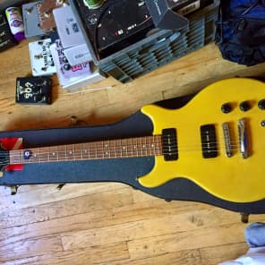 Hamer Special USA  1993 TV Yellow, with the more desirable thicker neck image 8