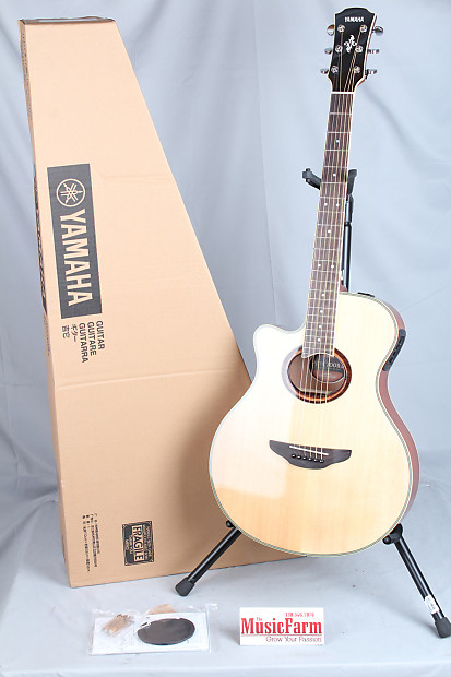 Yamaha APX 700 Thinline Acoustic Electric Guitar Left Handed