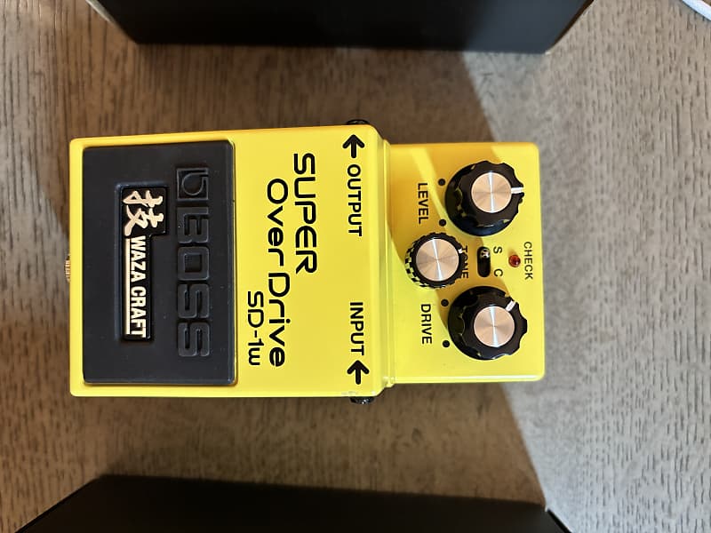 Boss SD-1w