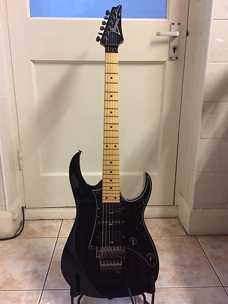 Ibanez RG550 2001 Black with maple neck