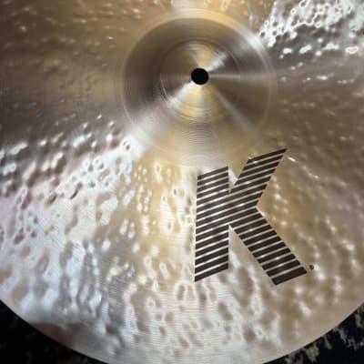 (MINT) Zildjian 16" K Series Dark Medium Thin Crash Cymbal - Traditional image 2