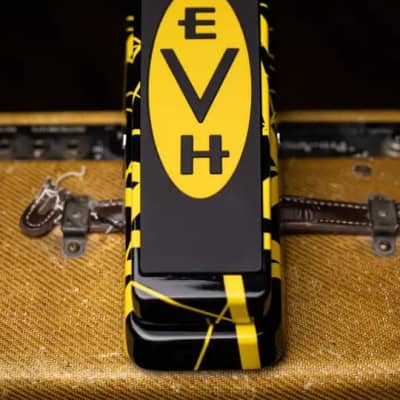 Plutoneium Chi-Wah-Wah pedal | Reverb