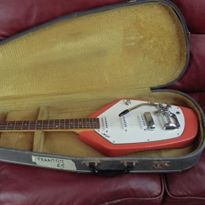 Vox Phantom vintage guitar from 1965 in red with orig. hard case 