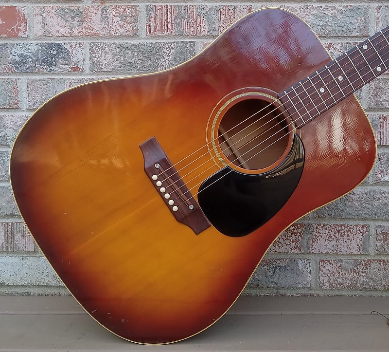 Vintage 1969 Gibson J-45 Acoustic Guitar w/ Original Case