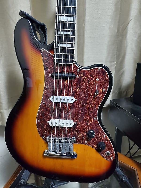 Harley Benton GuitarBass VS 30