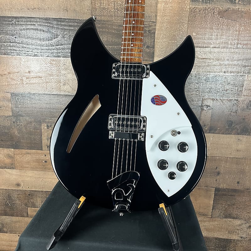 Rickenbacker 330 | Reverb