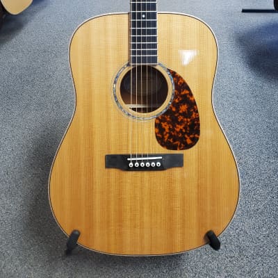 Mint Demo Larrivee Select Series D-05 D05 Acoustic Guitar with Original Hard Case for sale
