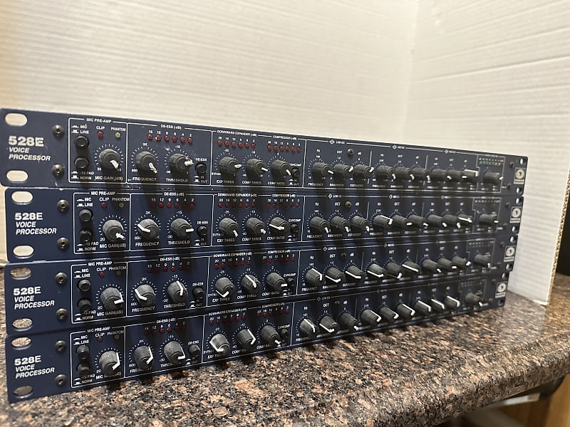 Four Symetrix 528E CHANNEL STRIP MIC PREAMP, COMPRESSOR, Reverb UK